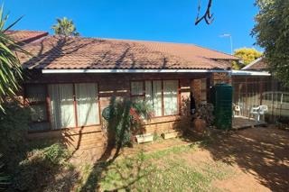 3 Bedroom Property for Sale in Langenhovenpark Free State